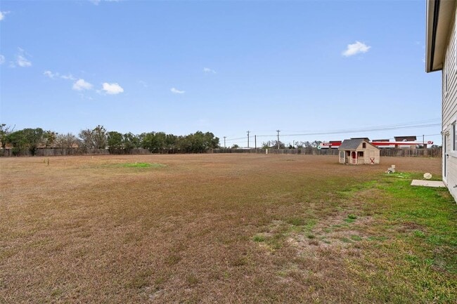 Building Photo - 130 Siebert Dr