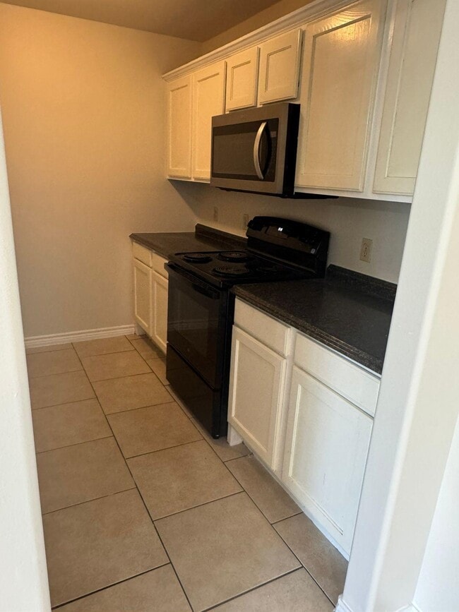 Building Photo - 9805 Sterling Loop