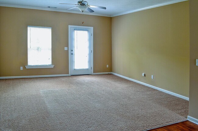 Building Photo - Adderman Point- 2 bed/2.5 bath Apartment