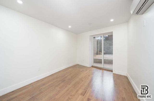 Building Photo - 3 bedroom in BROOKLYN NY 11211