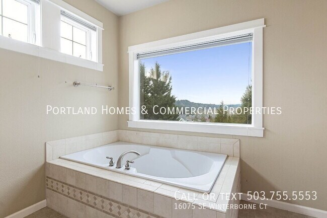 Building Photo - 16075 SE Winterborne Ct