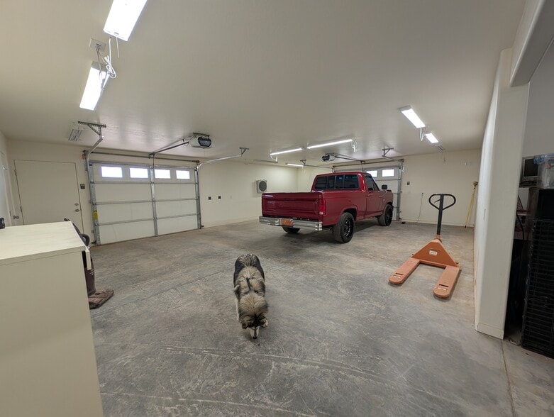 Building Photo - 1737 S Murdock Rd