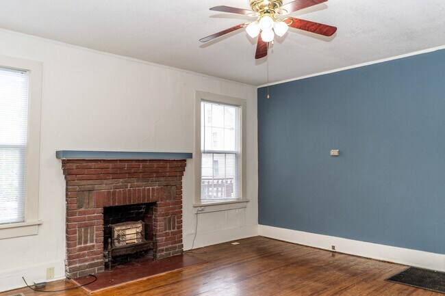 Building Photo - 1105 Hamilton Way