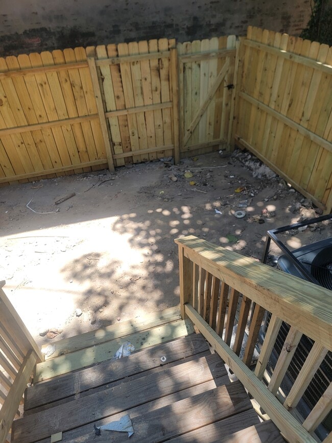 Building Photo - 1511 E Lafayette Ave