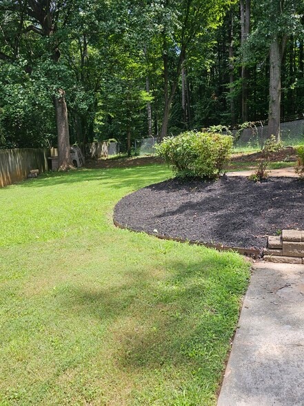 Backyard - 2880 Porter Glade Ct