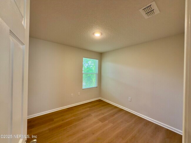 Building Photo - 8167 Firetower Rd