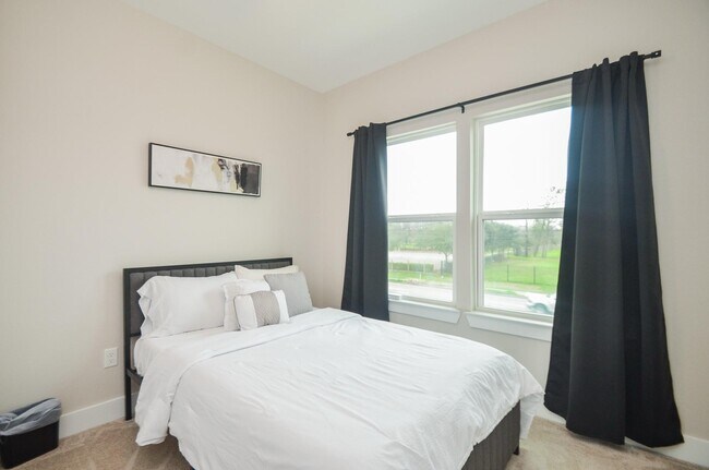 Building Photo - 4511 Reed Rd