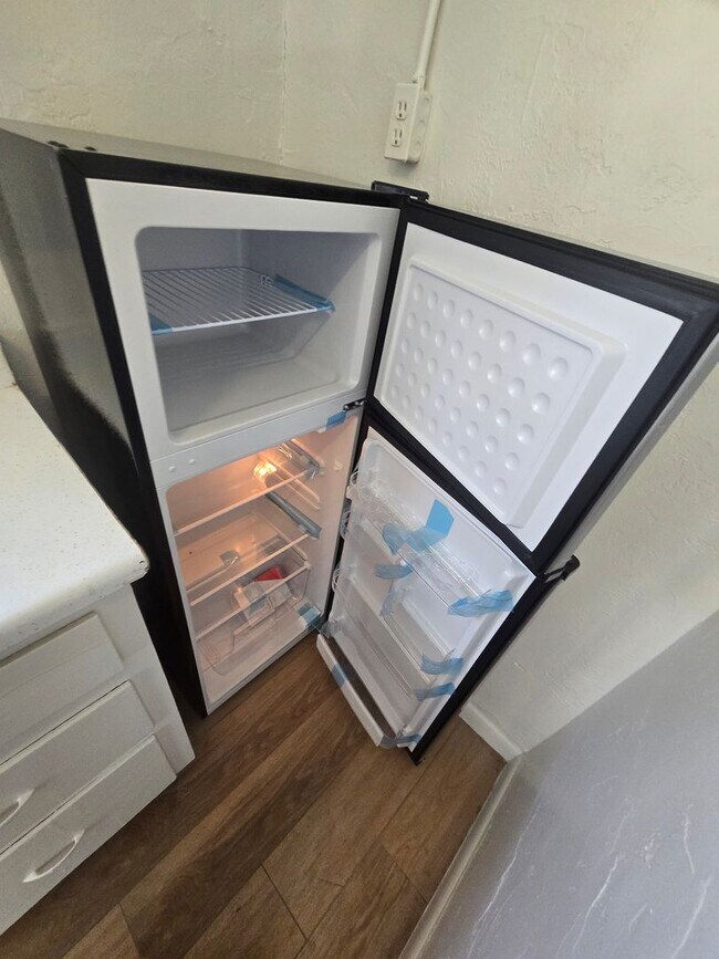 Building Photo - Pueblo Cielo LLC