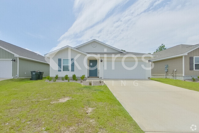 Building Photo - 233 Monarch Ln