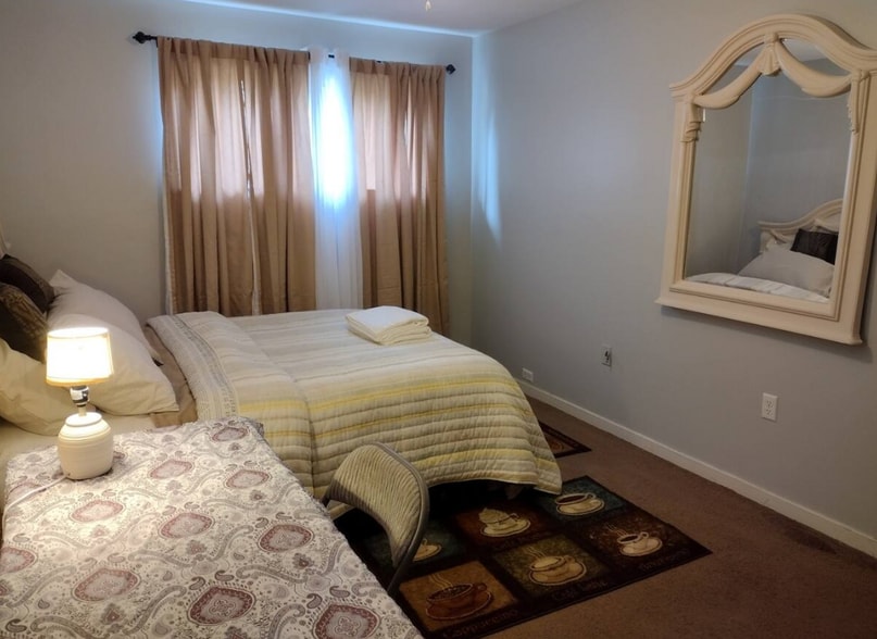 Primary Photo - 4105 Azalea Dr