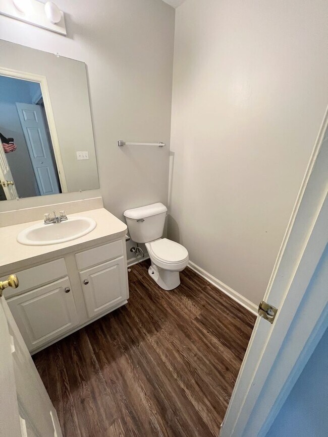 Building Photo - 6118 Igloe Drive