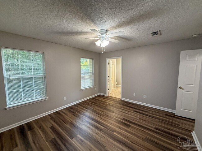 Building Photo - 4167 Bell Ln