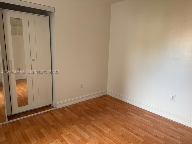 Building Photo - 10331 SW 135th Ct