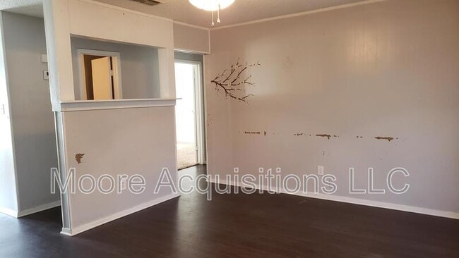 Building Photo - 3510 Garland Rd