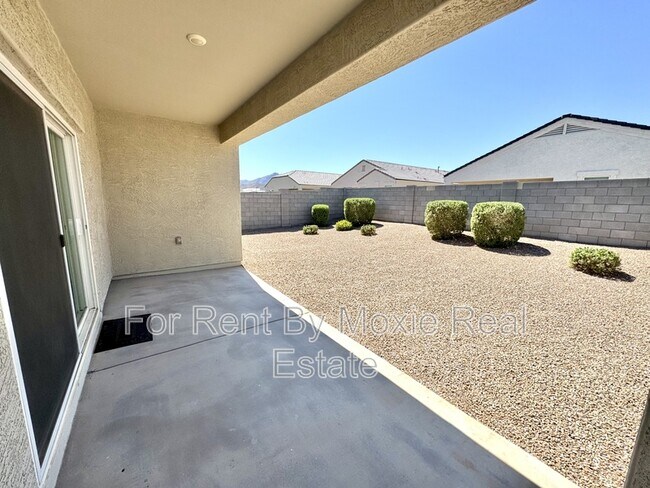 Building Photo - 5327 W Stargazer Pl