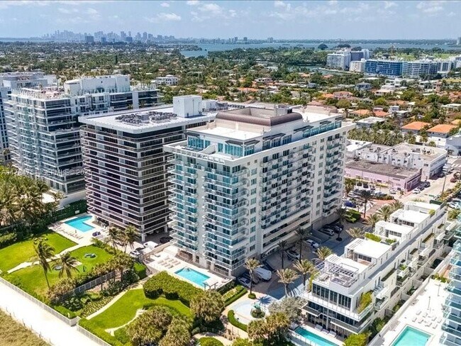 Building Photo - 9499 Collins Ave