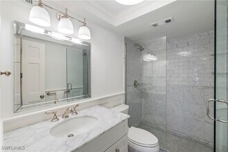 Building Photo - 2600 Gulf Shore Blvd N