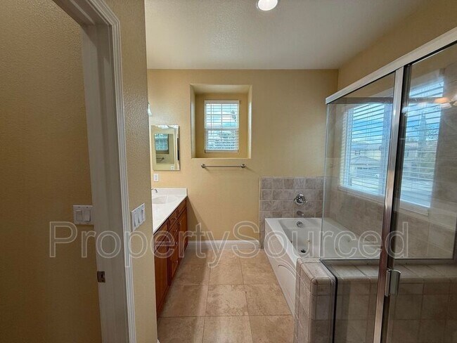 Building Photo - 17808 Daffodil Hill St