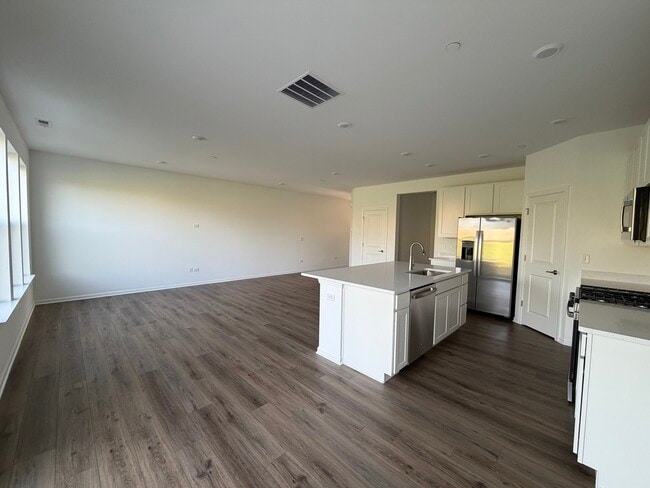 Building Photo - 12172 Dodwell St