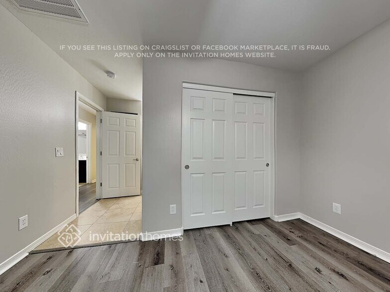 Building Photo - 8122 S 2nd Dr