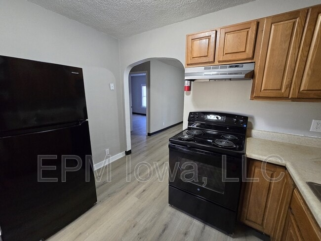 Building Photo - 1125 N Barclay St