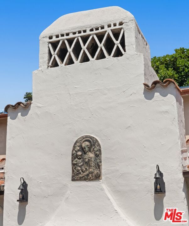 Building Photo - 1308 N Harper Ave