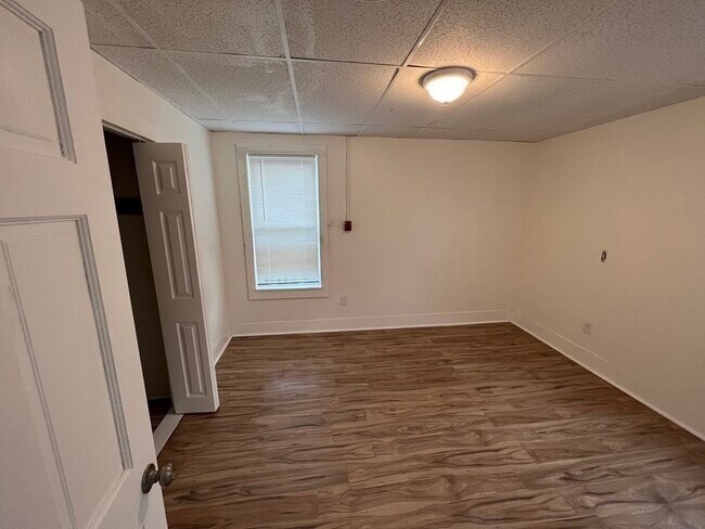 Building Photo - 785 N Montello St