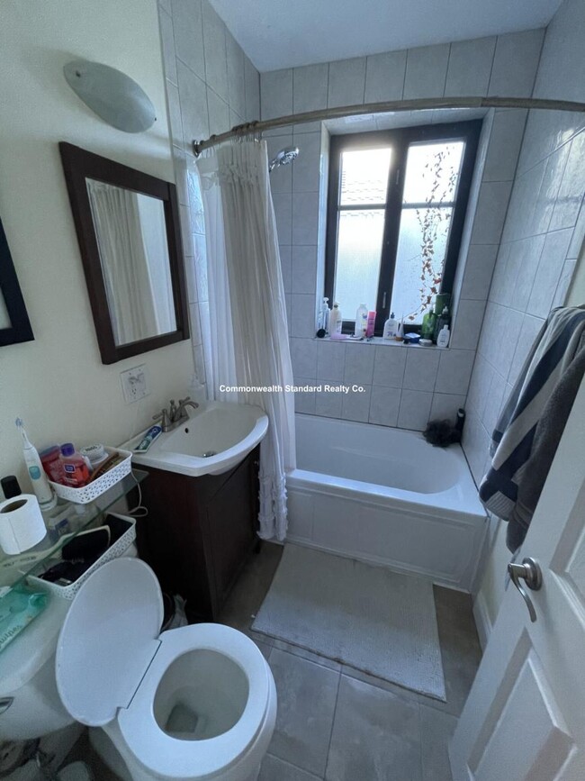 Building Photo - 1 bedroom in Brighton MA 02135