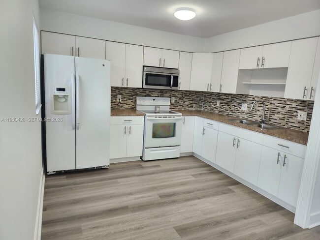 Building Photo - 22304 SW 103rd Ct