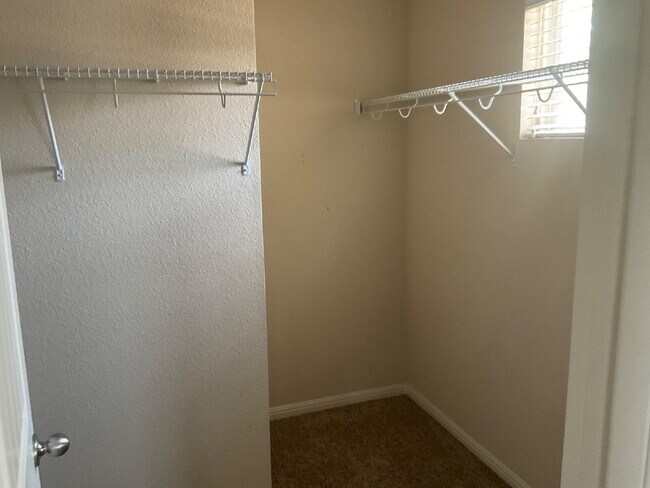 Building Photo - Beautiful 3/2 in a Gated Community at Marb...