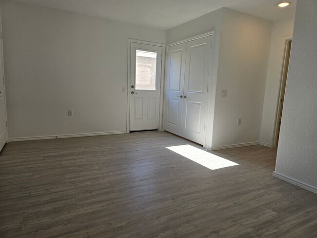 Building Photo - 13327 Laffoon Wy