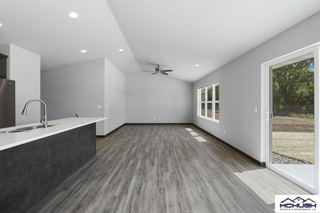 Building Photo - 1607 Freedom Meadows Dr