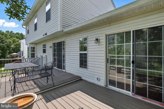 Building Photo - 1562 Kingstream Cir