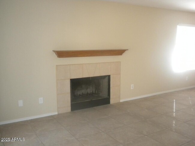 Building Photo - 1570 W Ivanhoe Ct