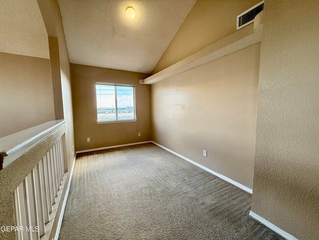 Building Photo - 3401 Tierra Zafiro Dr