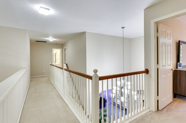 Building Photo - 5911 Indian Hills Ln