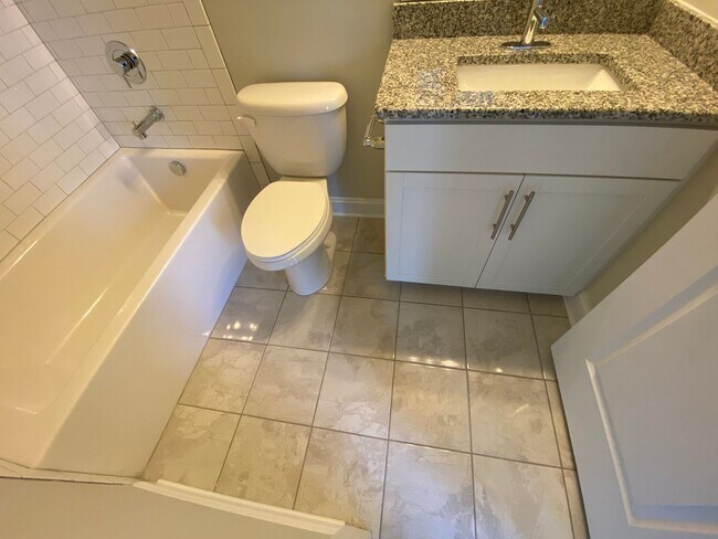 Building Photo - Stunning move in ready home located in the...