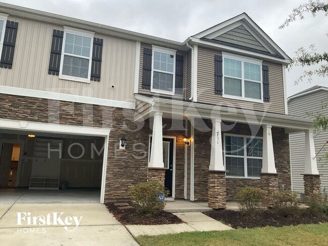 Building Photo - 711 Saddlebred Ln