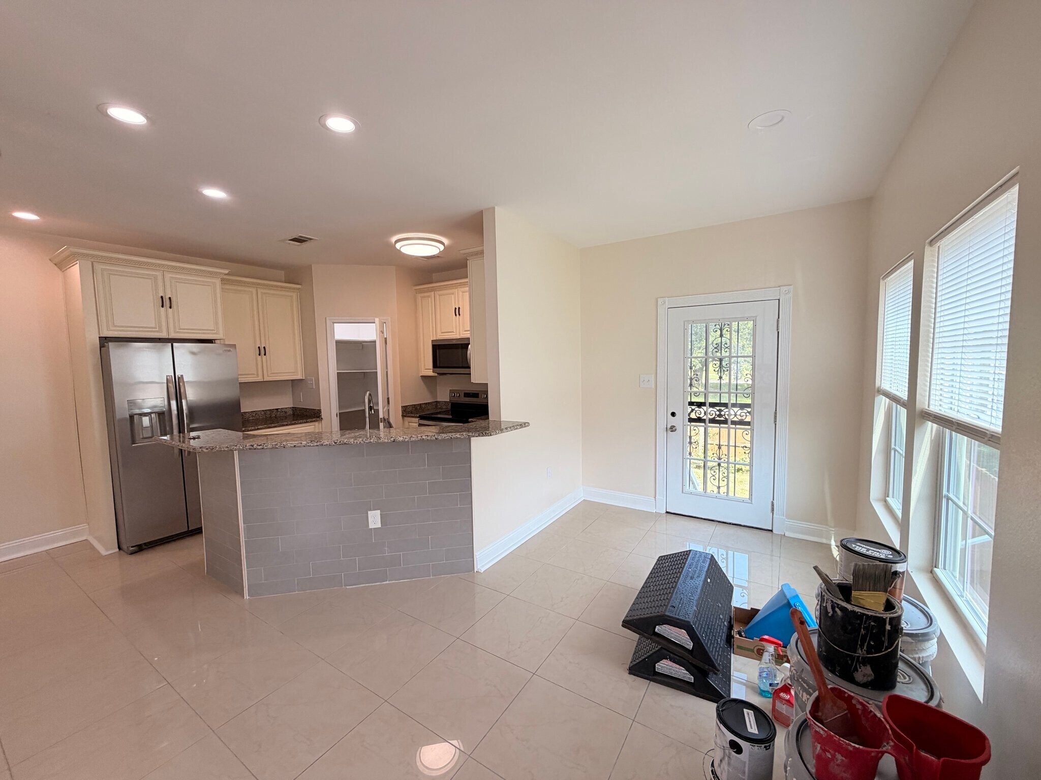 Building Photo - 6205 Wadsworth Dr
