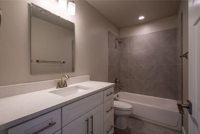 Building Photo - Amazing views! Like New 3 bedroom, 2.5 bath townhome, 2 car garage