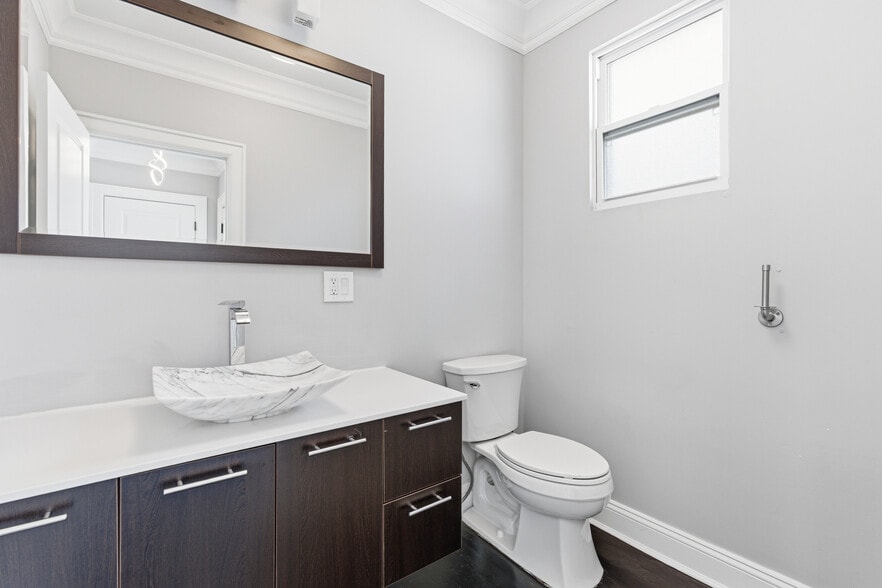 Building Photo - 54 Lawton Ave