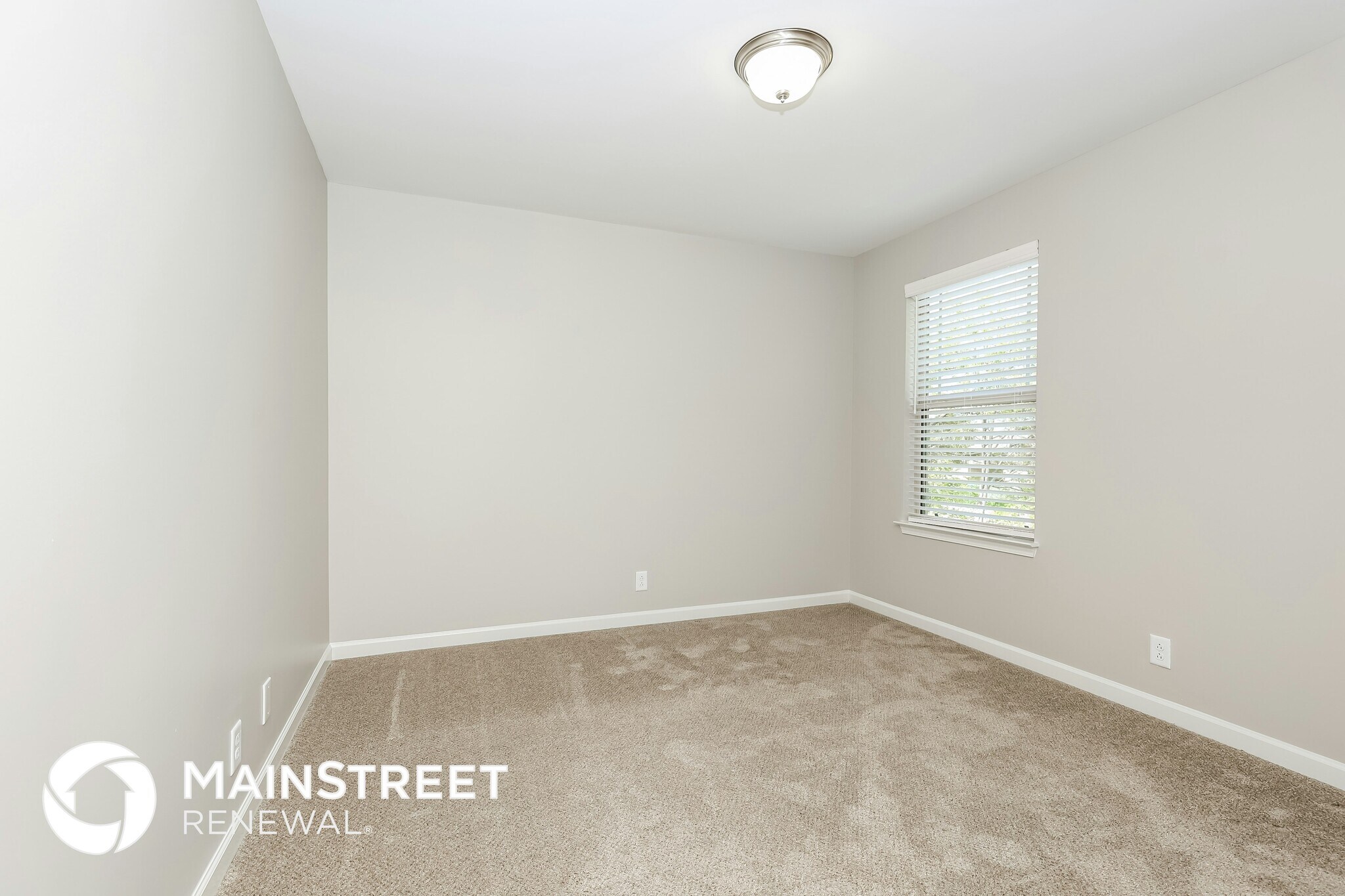 Building Photo - 2335 Shafer Dr