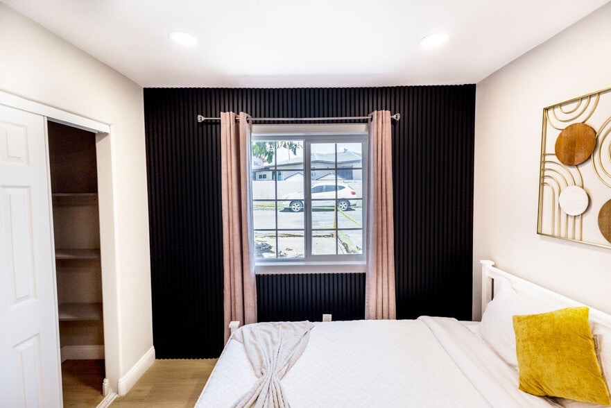 Building Photo - 6168 Cumberland St