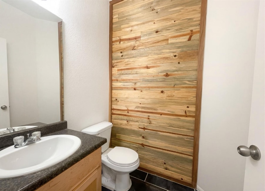 Building Photo - 444 Stonebrook Dr