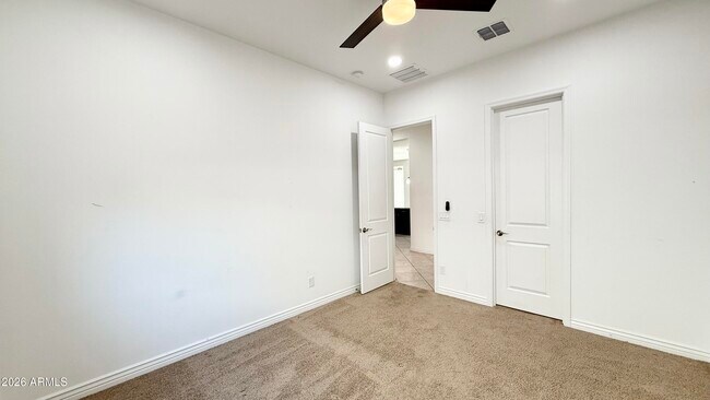 Building Photo - 3355 E Constance Wy