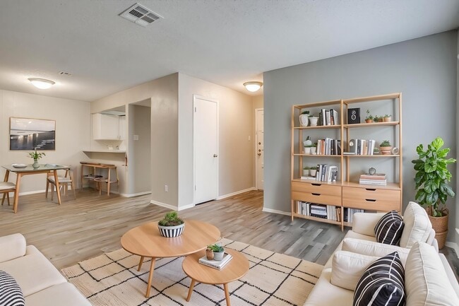 Building Photo - Highland Cove