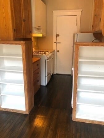 Building Photo - 66 Queensberry St