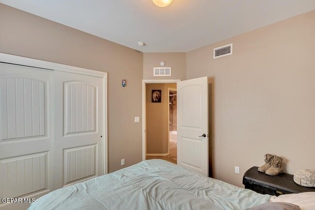 Building Photo - 12921 Hueco Cave Dr