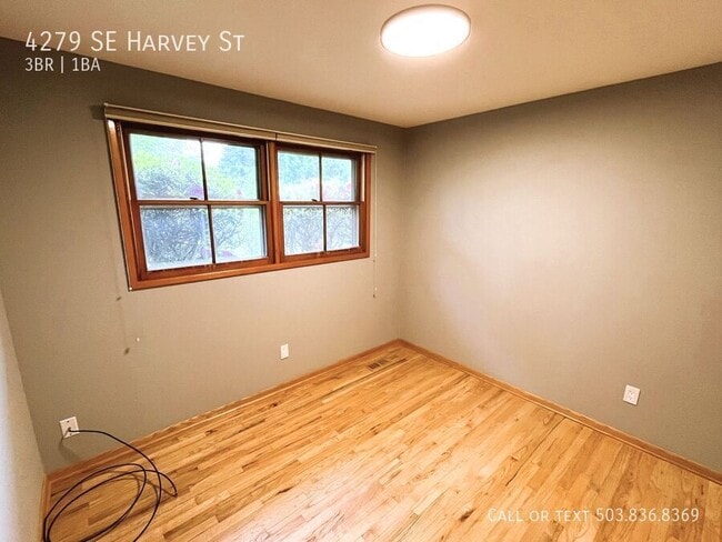 Building Photo - 4279 SE Harvey St