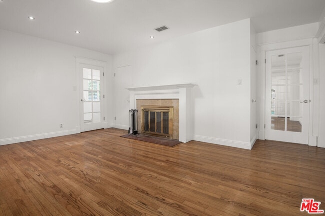 Building Photo - 4900 Ethel Ave